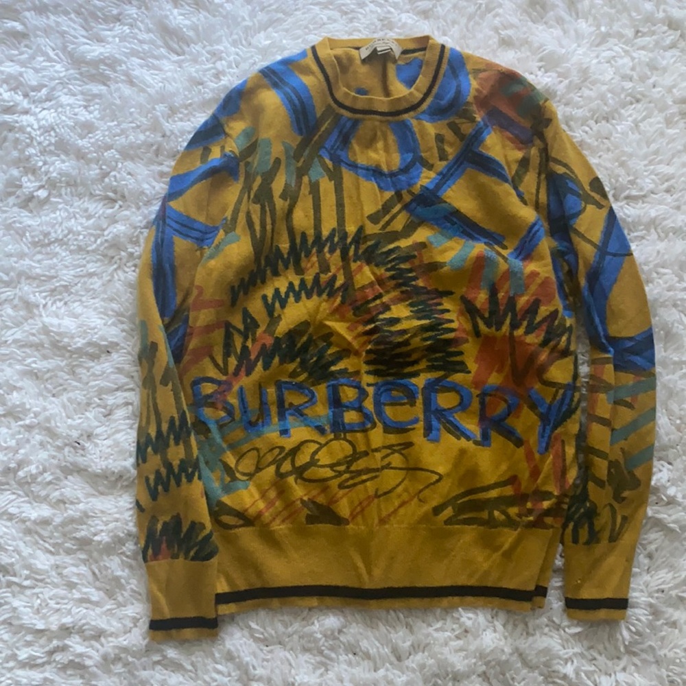 Authentic Burberry yellow men’s sweater size M